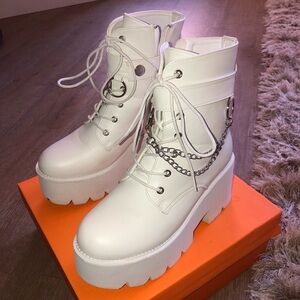 White platform combat boots size 7